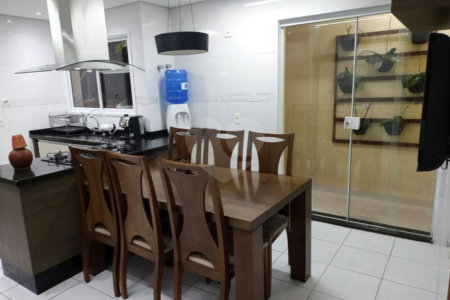 Sobrado à venda com 3 suítes em Vila Mazzei, São Paulo, SP