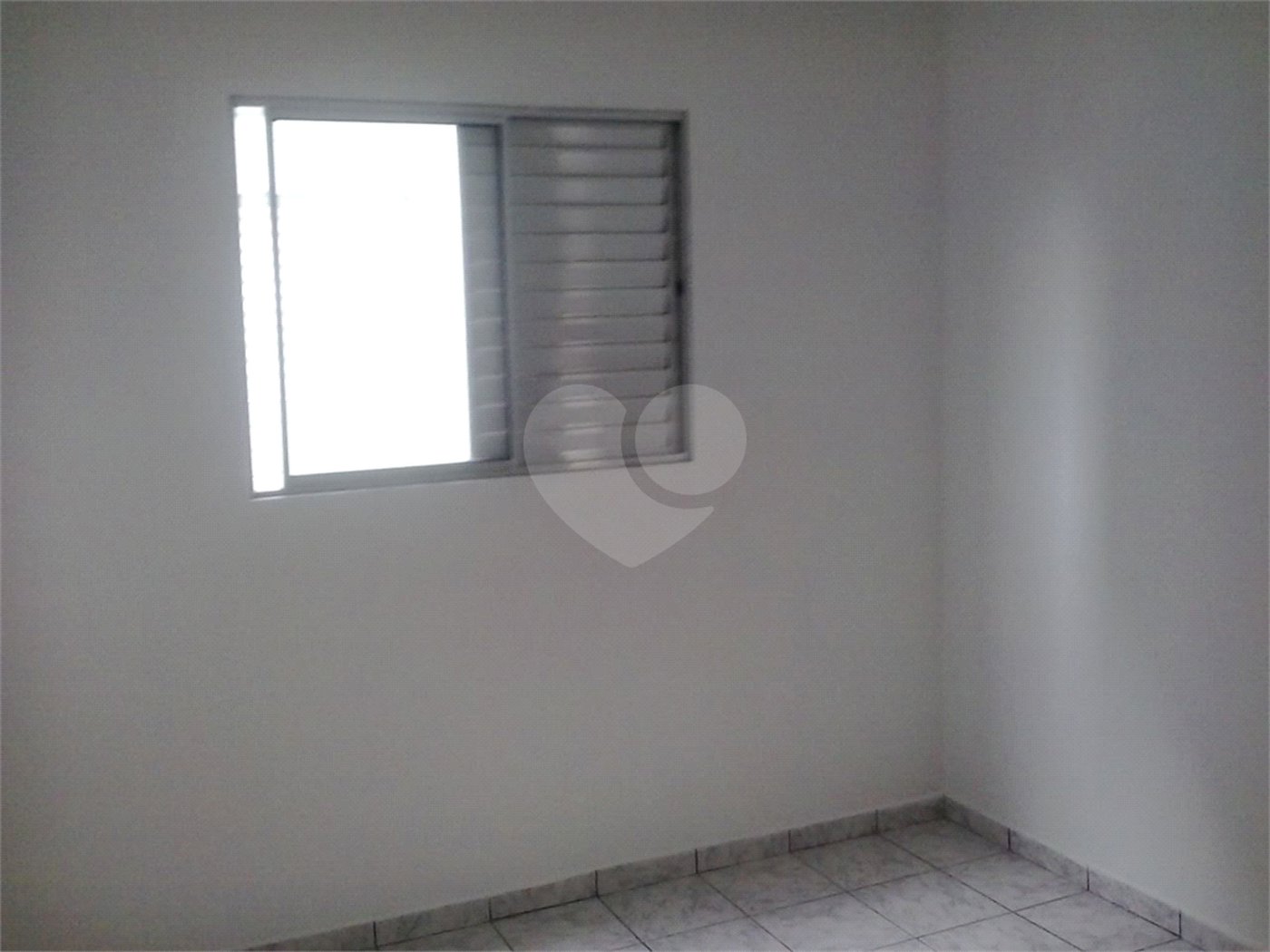 Apartamento à venda com 2 quartos em Vila Perracini, Poá, SP