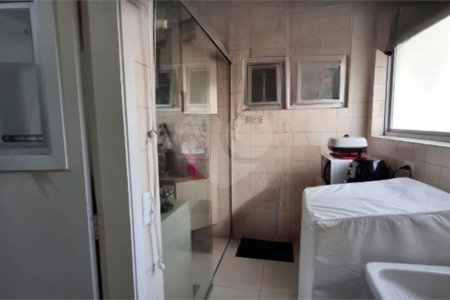 Apartamento à venda com 3 quartos, sendo 1 suíte,  em Indianópolis, São Paulo, SP