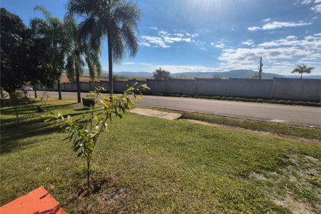 Chácara com 3 dormitórios à venda, 1200 m² por R$ 870.000,00 - Condomínio Ninho Verde II - Pardinho/SP