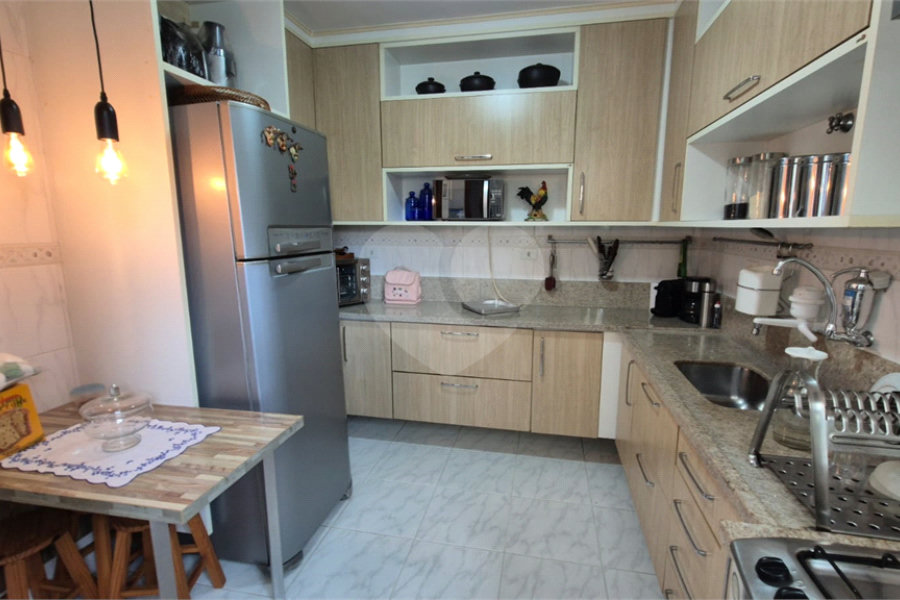 Casa à venda com 3 quartos, sendo 1 suíte, no condomínio Indefinido_ernani Pinto_439, São Paulo - SP