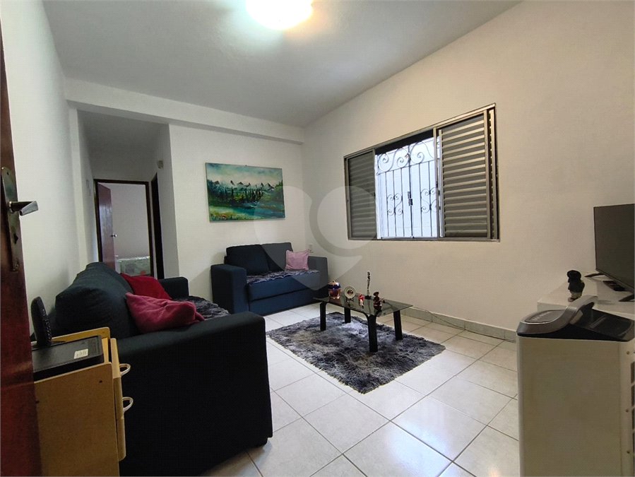 Sobrado à venda com 3 quartos no Brasilândia, São Paulo, SP