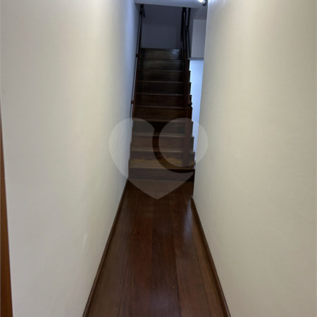 Sobrado à venda com 3 quartos, sendo 1 suíte,  em Jardim das Vertentes, São Paulo, SP