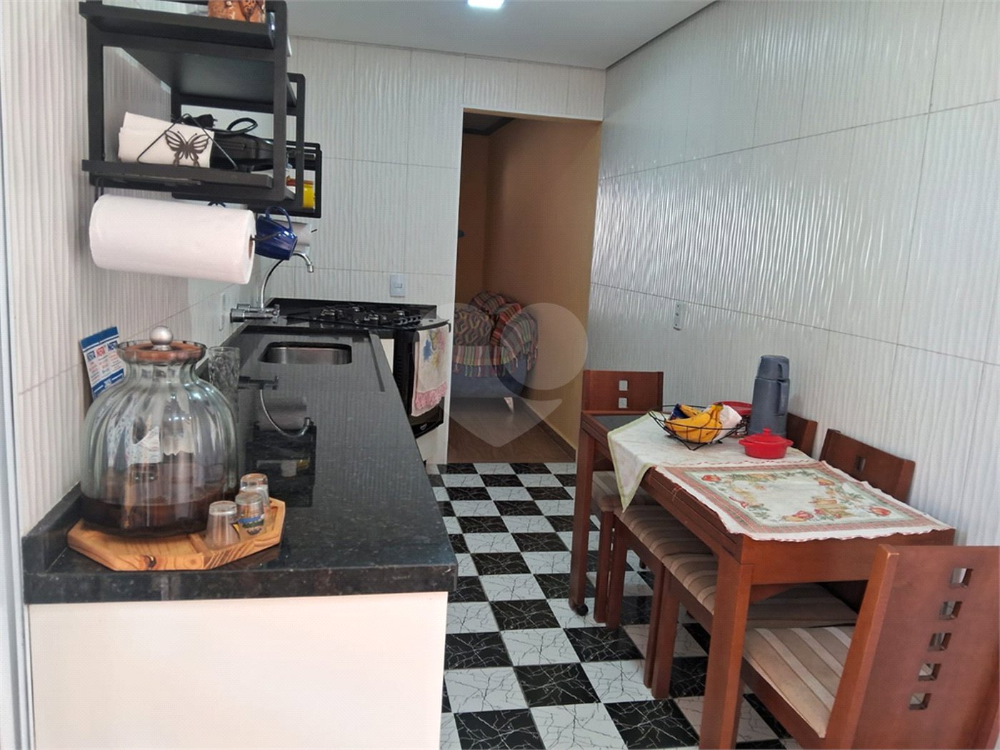 Casa à venda com 2 quartos no condomínio Vila da Prata I, Mogi das Cruzes - SP