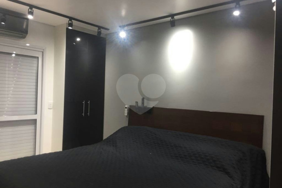 Sobrado à venda com 2 quartos em Santana, São Paulo, SP