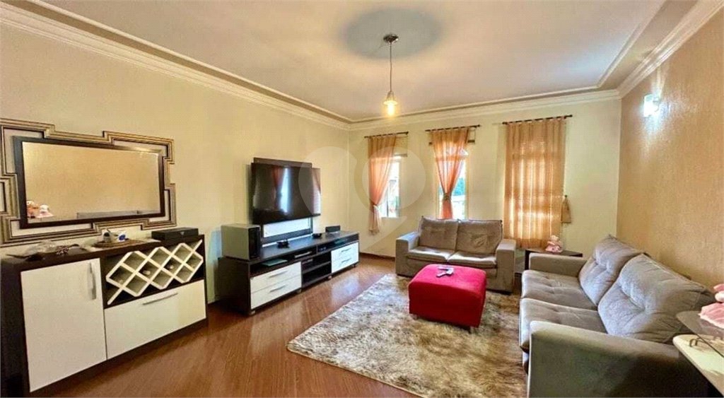 Casa à venda com 3 quartos, sendo 1 suíte, no condomínio San Siro, Jundiaí - SP