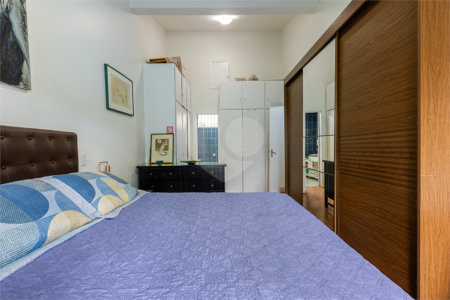 Sobrado à venda com 4 quartos, sendo 2 suítes,  em Vila Madalena, São Paulo, SP