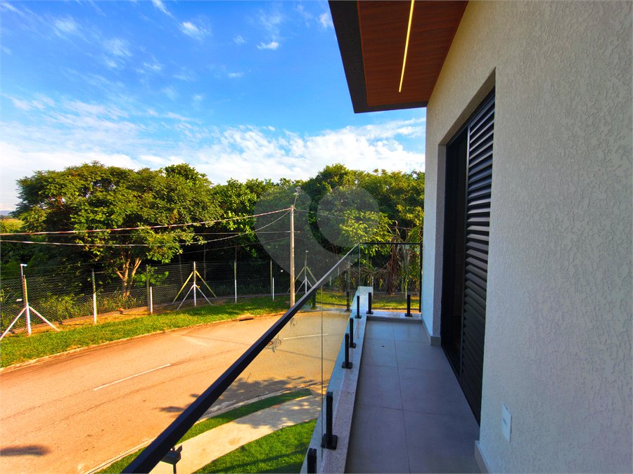 Casa à venda com 3 suítes no condomínio Terras de São Francisco, Sorocaba - SP