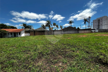 Terreno à venda em Vila Carolina, Itapetininga, SP
