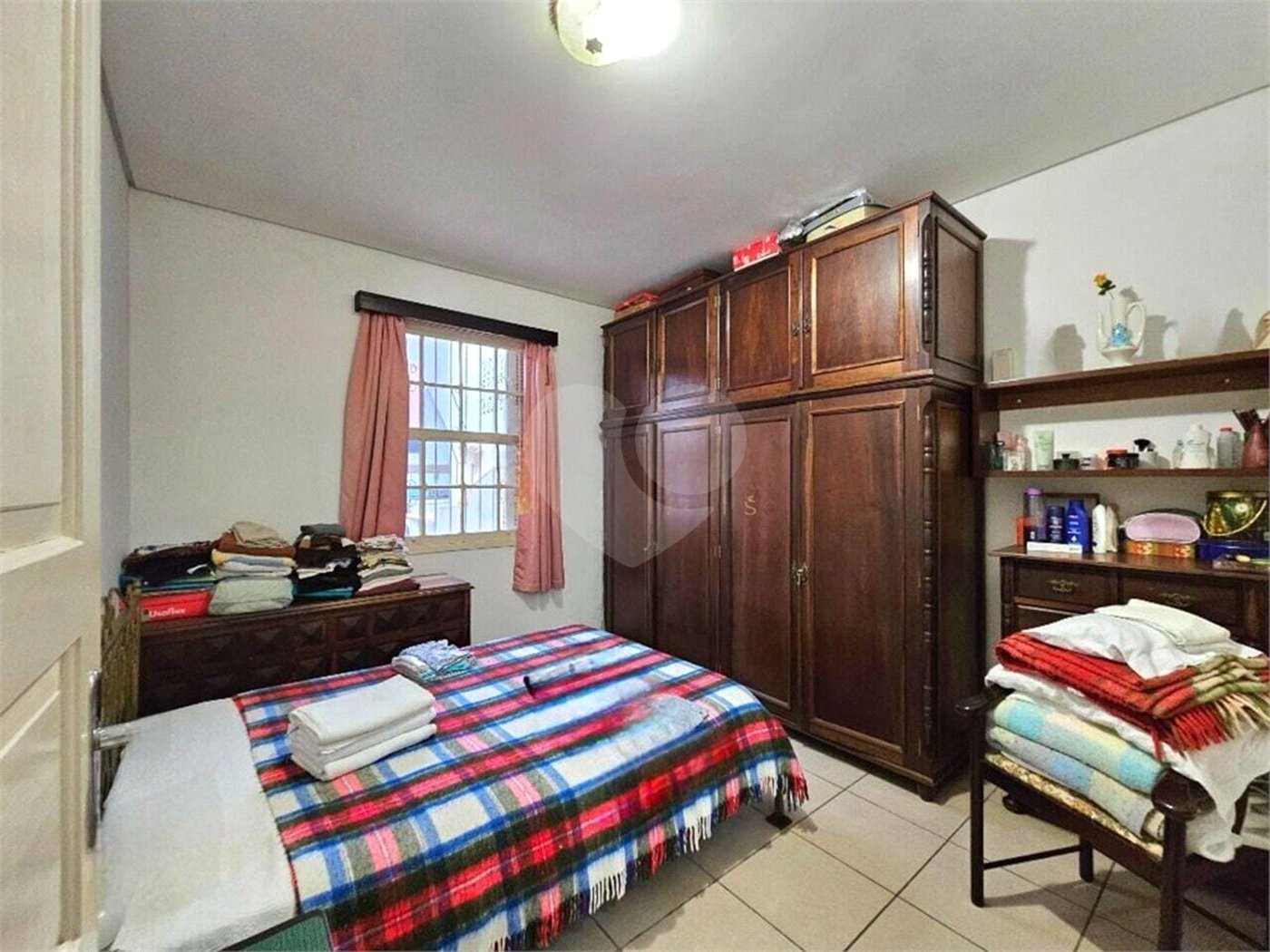 Casa à venda com 3 quartos, sendo 1 suíte,  em Horto Florestal, São Paulo, SP