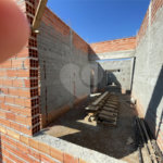 Casa à venda com 3 quartos, sendo 1 suíte, no condomínio Tivolli Residencial, Itapetininga - SP