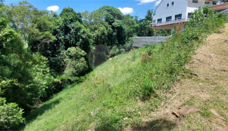 Terreno à venda no condomínio Parque Suiça, Caieiras - SP