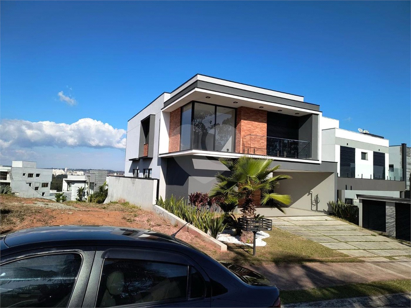 Casa à venda com 3 quartos, sendo 1 suíte, no condomínio Bella Città - Fazenda Rodeio, Mogi das Cruzes - SP