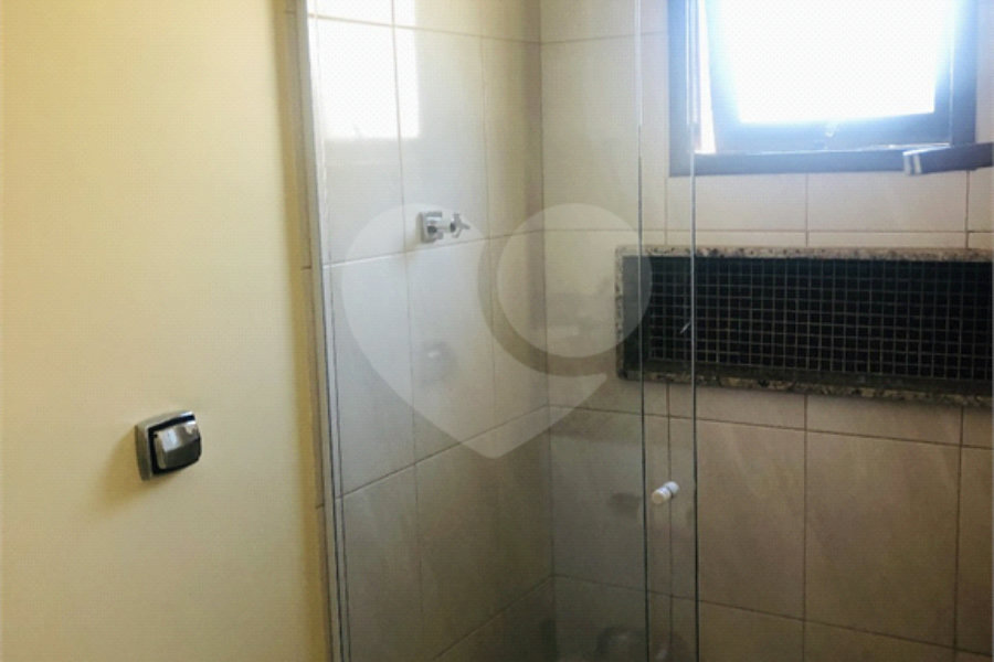 Sobrado à venda com 3 quartos, sendo 1 suíte, em Jardim Peri, São Paulo, SP