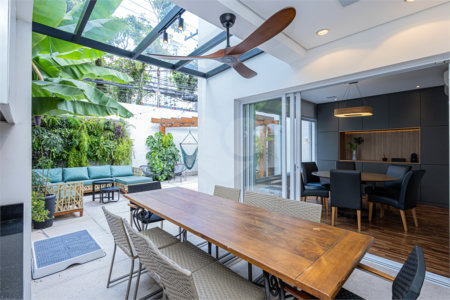 Casa à venda com 4 suítes no condomínio Bauhaus Village, São Paulo - SP