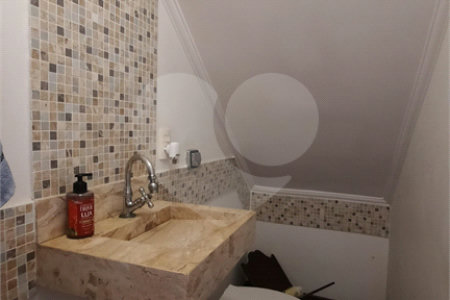 Casa de Vila à venda com 4 quartos, sendo 2 suítes, em Granja Julieta, São Paulo, SP