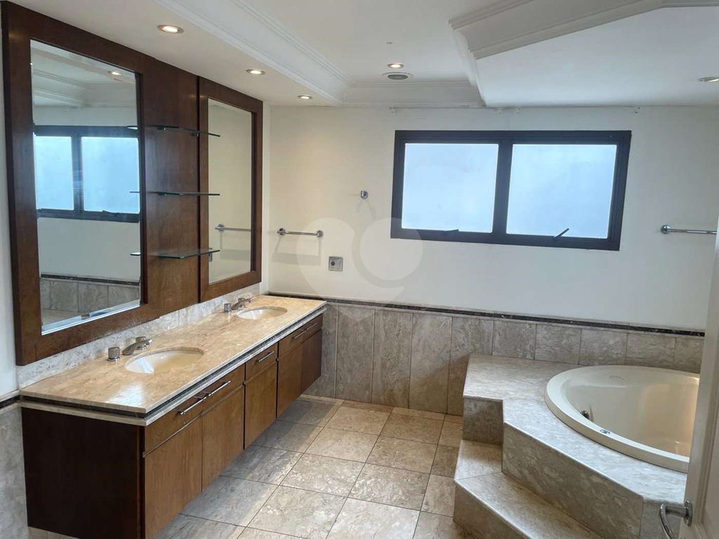Apartamento à venda com 4 suítes em Vila Suzana, São Paulo, SP