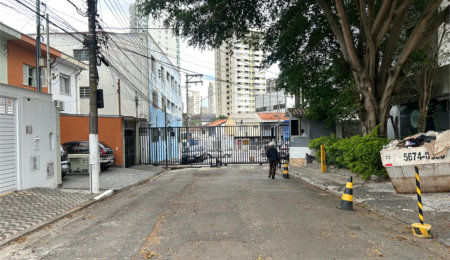 Terreno à venda em Jardim Hípico, São Paulo, SP
