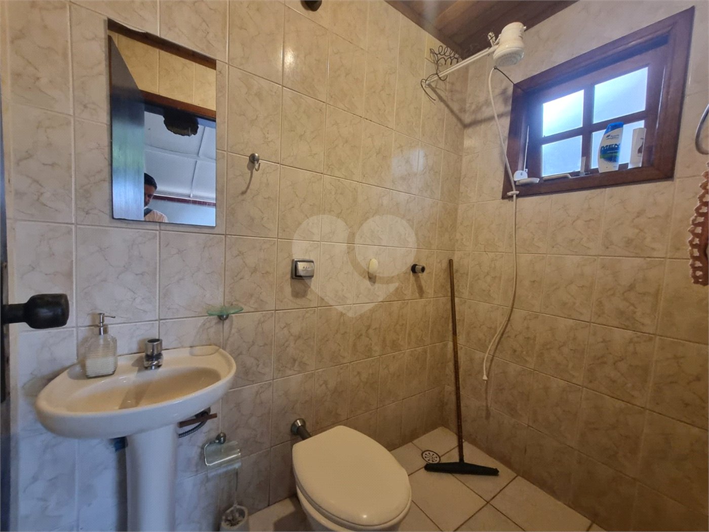 Casa à venda com 3 quartos, sendo 1 suíte, no condomínio Ibiti do Paço, Sorocaba - SP