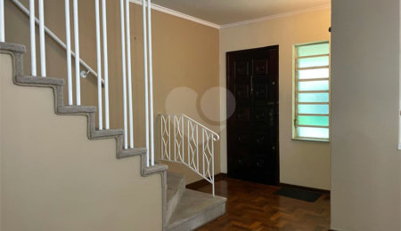 Sobrado para alugar com 3 quartos, sendo 2 suítes,  em Itaim Bibi, São Paulo, SP