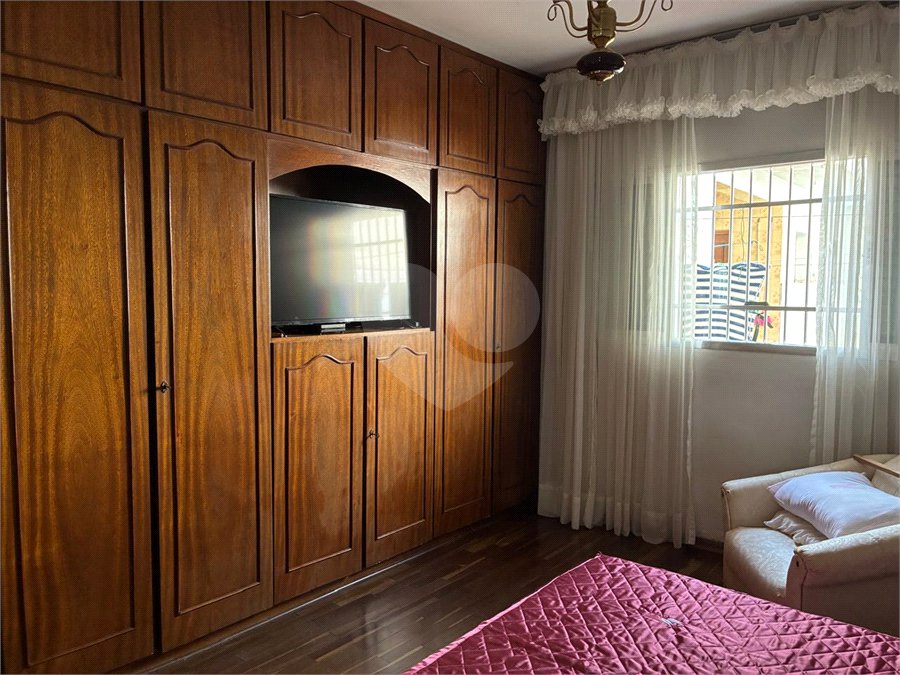Casa à venda com 3 quartos, sendo 1 suíte,  em Vila Galvão, Guarulhos, SP