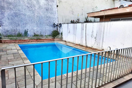 Sobrado à venda com 4 quartos, sendo 2 suítes, em Jardim São Bento, São Paulo, SP