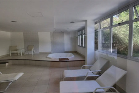 Apartamento à venda com 3 suítes em Jardim Londrina, São Paulo, SP