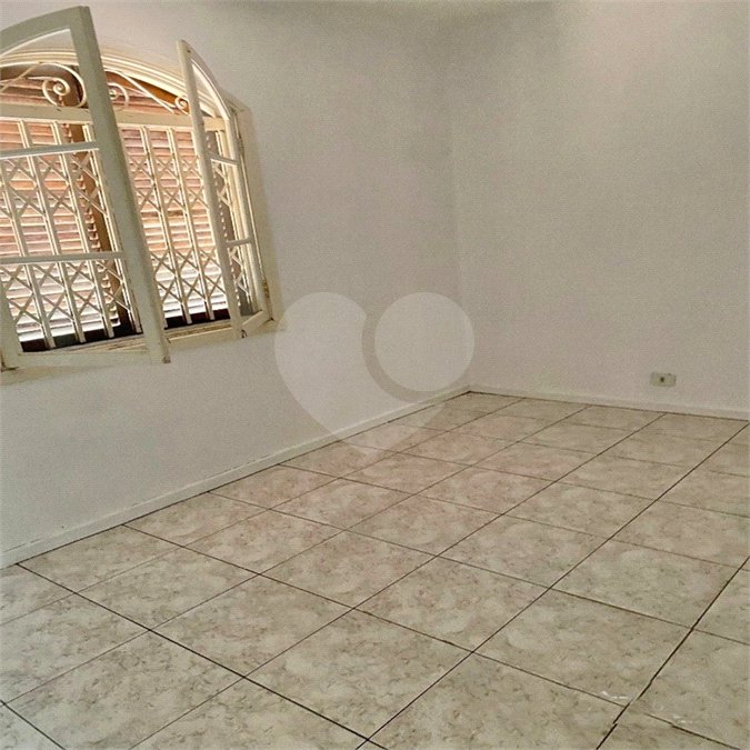 Sobrado à venda com 3 quartos em Jardim Peri, São Paulo, SP