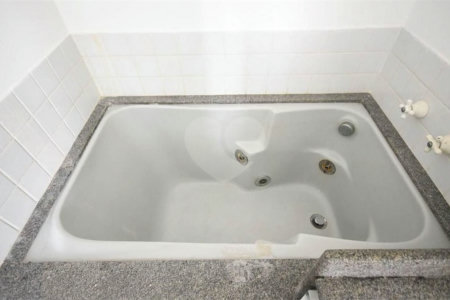 Apartamento à venda com 1 quarto em Paraíso do Morumbi, São Paulo, SP
