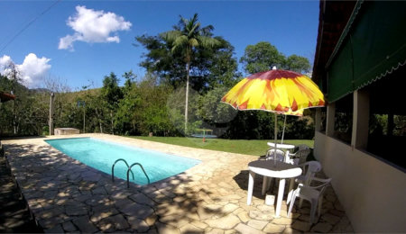 Sítio à venda com 9 quartos, sendo 7 suítes, no Centro, Monteiro Lobato, SP