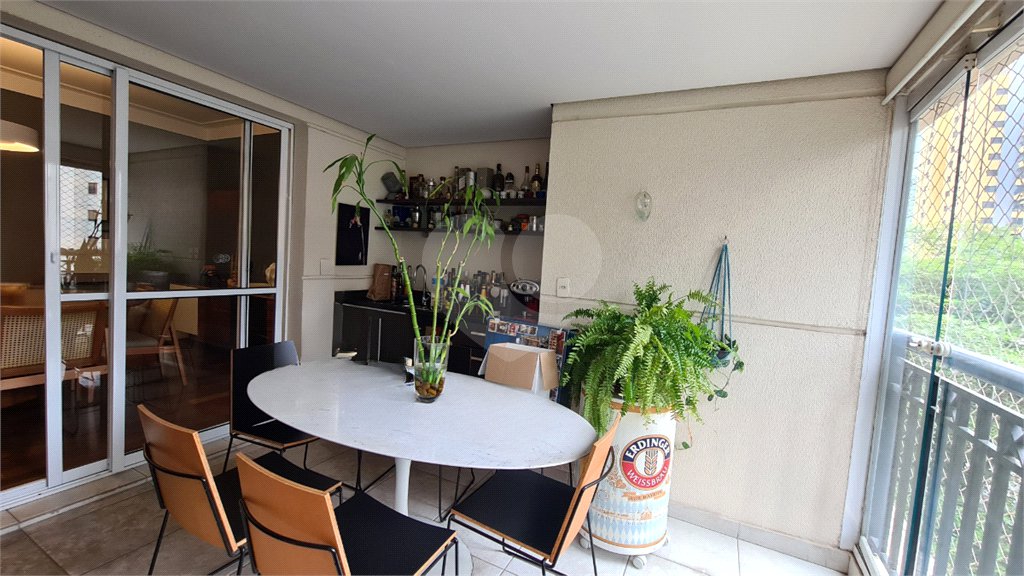 Apartamento à venda com 4 quartos, sendo 3 suítes, em Cidade Monções, São Paulo, SP