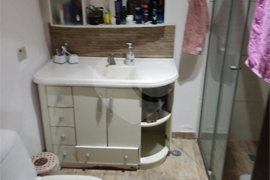 Casa à venda com 3 quartos, sendo 2 suítes, no condomínio Residencial Jardim Lago da Cantareira, Mairiporã - SP