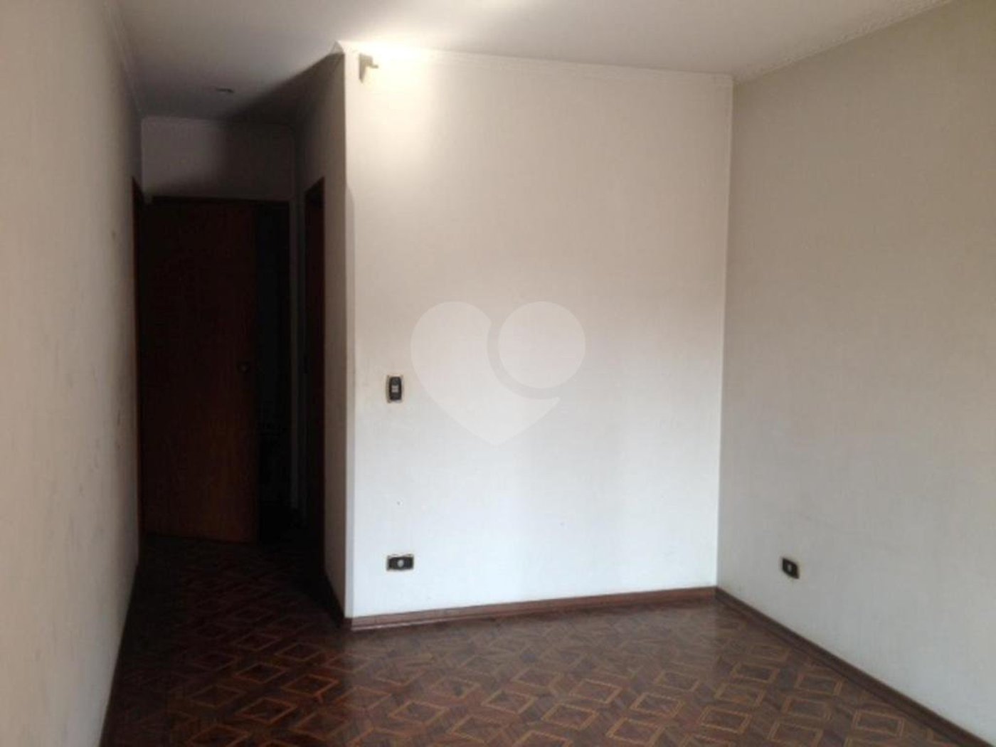 Sobrado à venda com 4 quartos, sendo 2 suítes, em Vila Madalena, São Paulo, SP