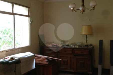 Casa à venda com 4 quartos, sendo 1 suíte,  em Jardim Petrópolis, São Paulo, SP