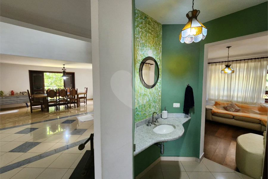 Casa à venda com 5 suítes no condomínio Suíça da Cantareira, Mairiporã - SP