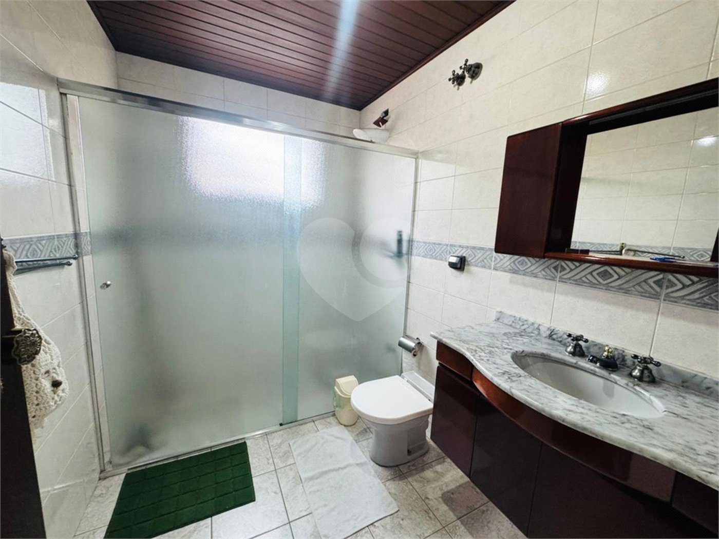 Casa à venda com 3 quartos, sendo 1 suíte,  em Vila Galvão, Guarulhos, SP