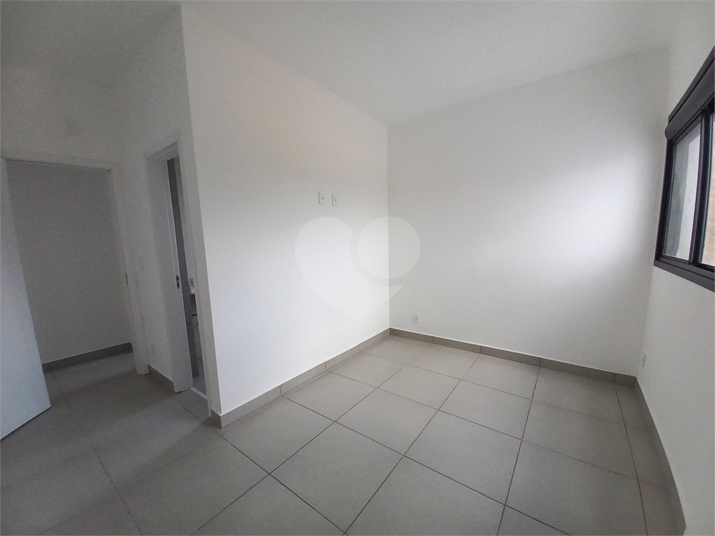 Apartamento à venda com 2 quartos, sendo 1 suíte,  em Além Ponte, Sorocaba, SP