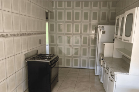 Sobrado à venda com 4 quartos, sendo 1 suíte, em Conjunto Habitacional Itapetininga F3, Itapetininga, SP