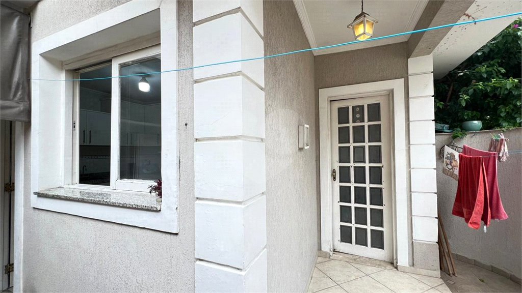 Casa à venda com 3 quartos, sendo 1 suíte, no condomínio Villagio Tramway, São Paulo - SP