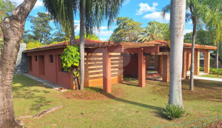 Casa à venda ou para alugar com 4 quartos, sendo 3 suítes,  no condomínio Chácara Residencial Santa Maria, Votorantim - SP