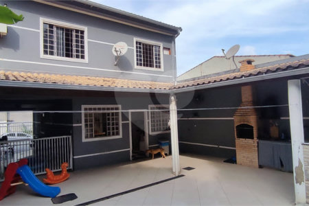 Casa à venda com 3 quartos, sendo 1 suíte, em Campo Grande, Rio de Janeiro, RJ