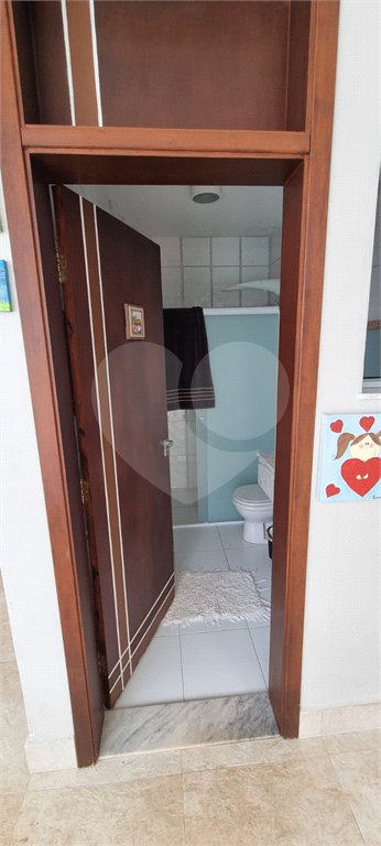 Casa à venda com 5 quartos, sendo 2 suítes, no condomínio Swiss Park, São Bernardo do Campo - SP
