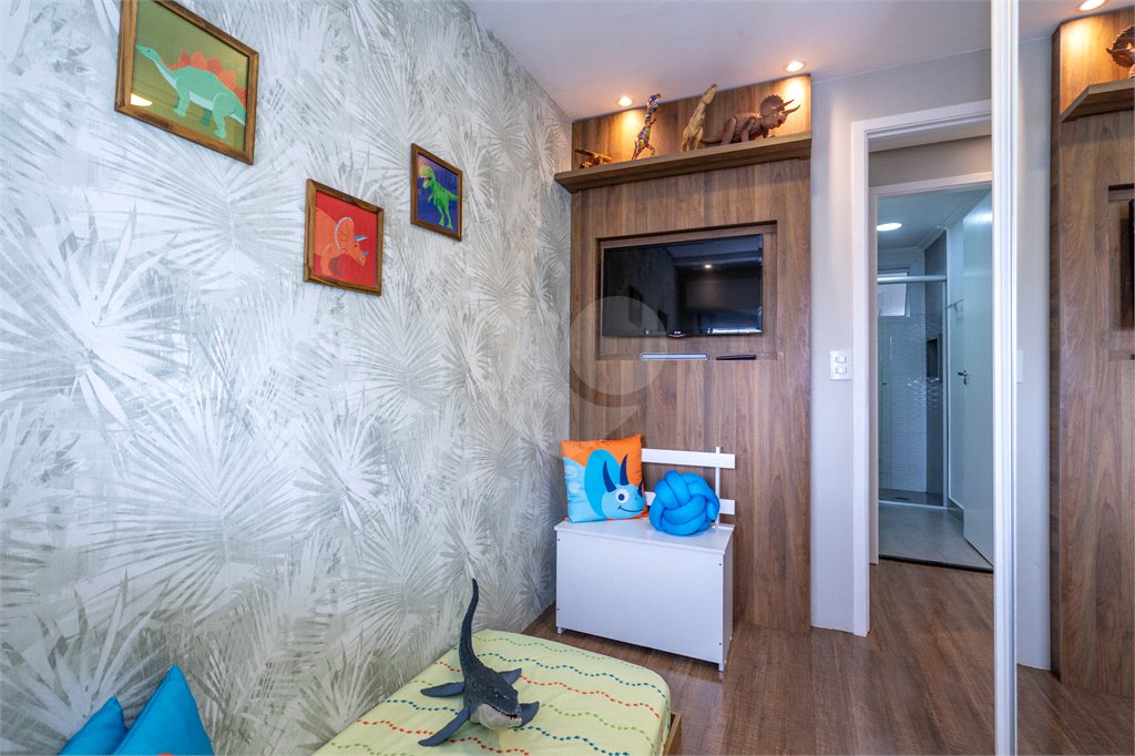 Apartamento à venda com 3 quartos, sendo 1 suíte,  em Jardim Parque Morumbi, São Paulo, SP