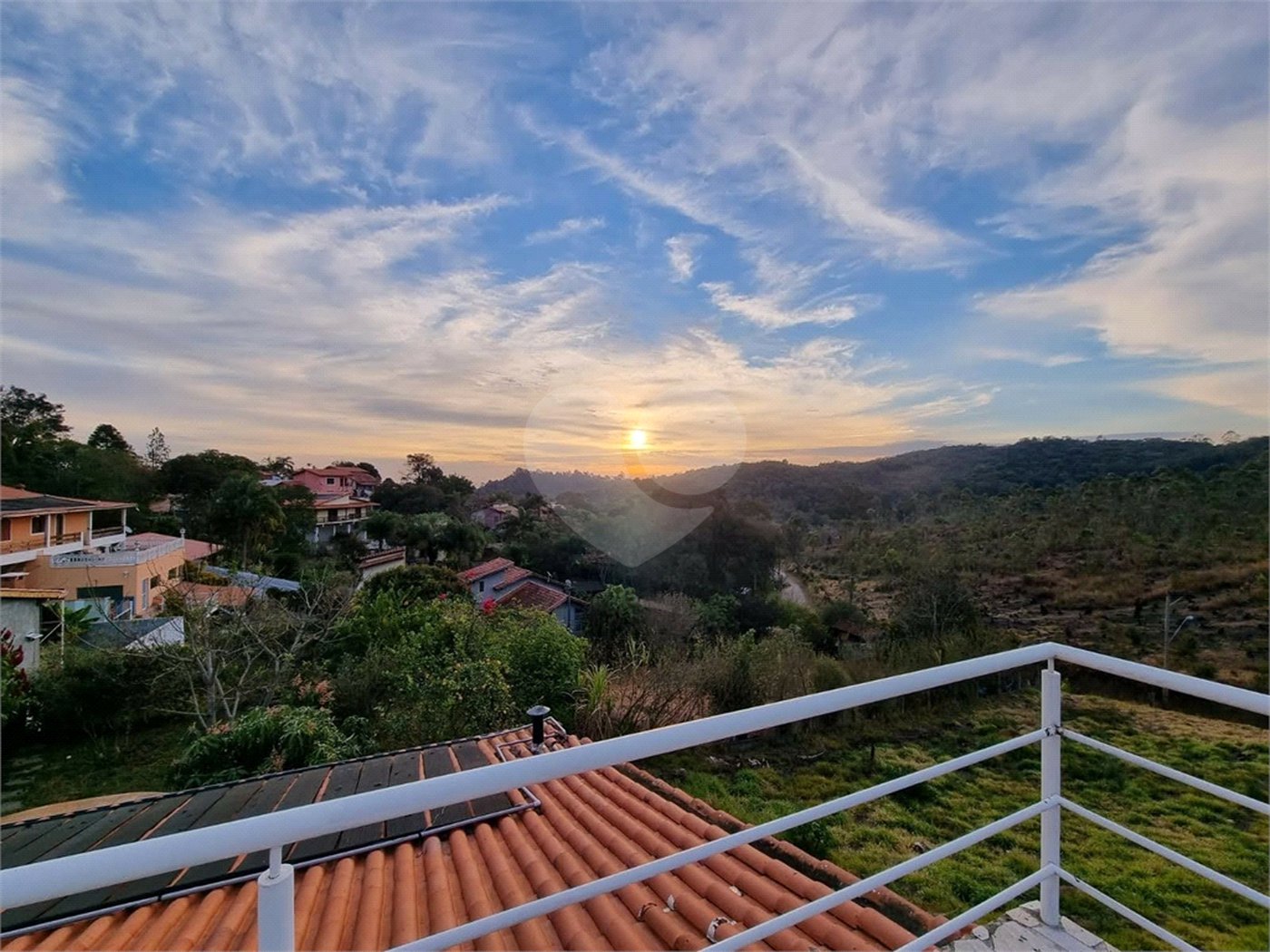 Casa à venda com 3 quartos, sendo 1 suíte, em Serra da Cantareira, Mairiporã, SP