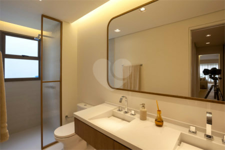 Apartamento à venda com 2 quartos, sendo 1 suíte, em Pinheiros, São Paulo, SP
