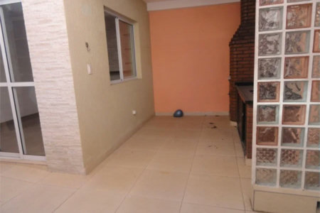 Sobrado à venda com 3 quartos, sendo 1 suíte,  em Parque Ipê, São Paulo, SP