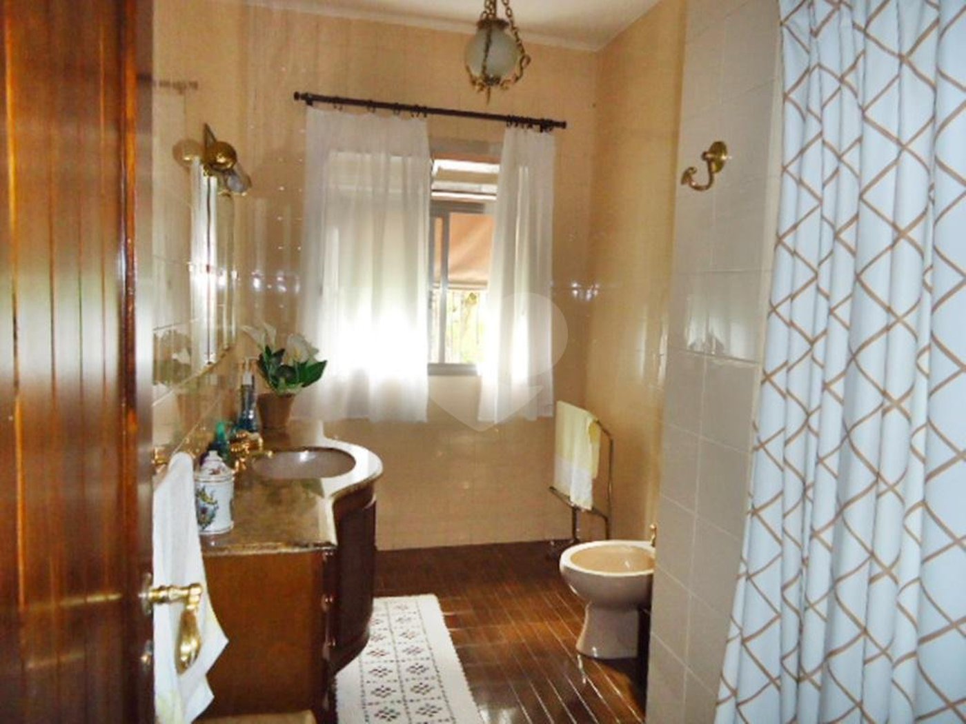 Casa Térrea à venda com 4 quartos, sendo 1 suíte,  em Jardim Peri, São Paulo, SP
