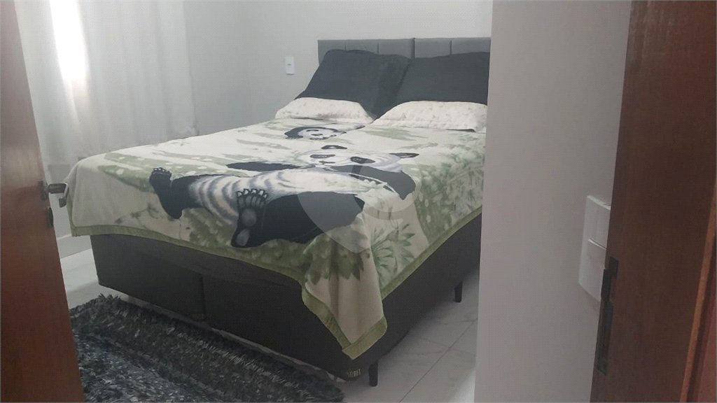 Casa à venda com 2 quartos, sendo 1 suíte, no condomínio Horto Florestal Villagio, Sorocaba - SP