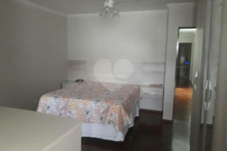 Sobrado à venda com 3 quartos, sendo 1 suíte, em Parque Vitória, São Paulo, SP