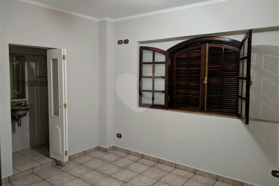 Sobrado à venda com 3 suítes em Vila Guilherme, São Paulo, SP